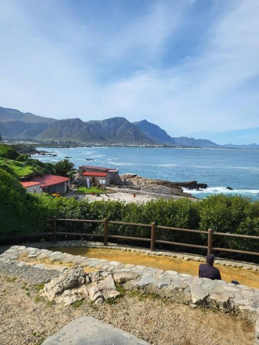*Self-Check In - Whale Watching Paradise -Central* Hermanus Exterior foto