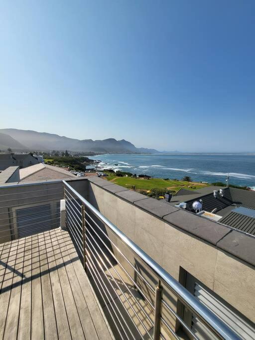 *Self-Check In - Whale Watching Paradise -Central* Hermanus Exterior foto